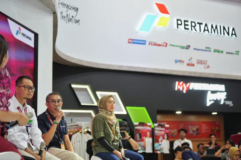 Sekretaris Perusahaan PGN, Rachmat Hutama saat Press Conference di Booth Pertamina IIMS 2024