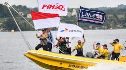 Merah putih berkibar saar flag parade F1 Powerboat 2024