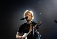 Ed Sheeran saat menggelar konser