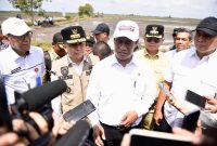 Pj Gubernur Agus Fatoni bersama Mentan RI Tinjau Upsus Optimalisasi Lahan Rawa Tahun 2024 di Banyuasin