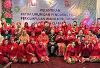 PJ Gubernur Agus Fatoni bersama pengurus Perkumpulan Wanita Palembang (PWP) Sumsel di Pendopo Demang, Kemang, Jakarta Selatan, Senin 18 Maret 2024.