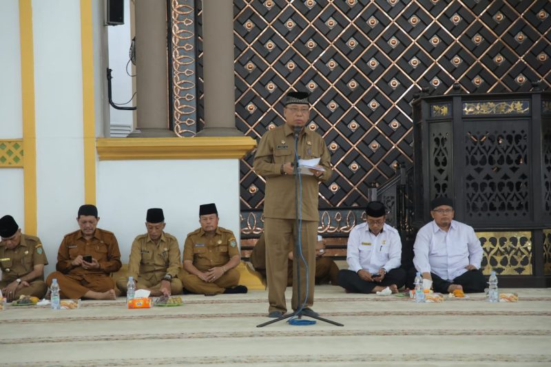 Pemerintah Kabupaten (Pemkab) Asahan menggelar peringatan Isra Mi'raj Nabi Muhammad SAW Tahun 1445 H/2024 M di Masjid Agung Haji Achmad Bakrie Kisaran, Senin 26 Februari 2024.