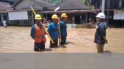 PLN UIDS2JB UP3 Bengkulu bergerak cepat [gercep] tanggap menjalankan proses pemulihan kelistrikan di Kabupaten Lebong, pasca diterjang banjir bandang akibat luapan Sungai Ketahun pada 16 April 2024 sekitar pukul 11.00 WIB.