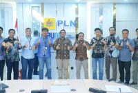 Konsolidasi pasang baru listrik PT Sinarmas Group dengan daya sebesar 1.901 kVA yang dilaksanakan bersama jajaran manajemen PLN Unit Induk Distribusi Sumatera Selatan, Jambi, dan Bengkulu [UIDS2JB] tersebut berlangsung di Kantor PLN S2JB Palembang pada Jumat 17 Mei 2024, siang.