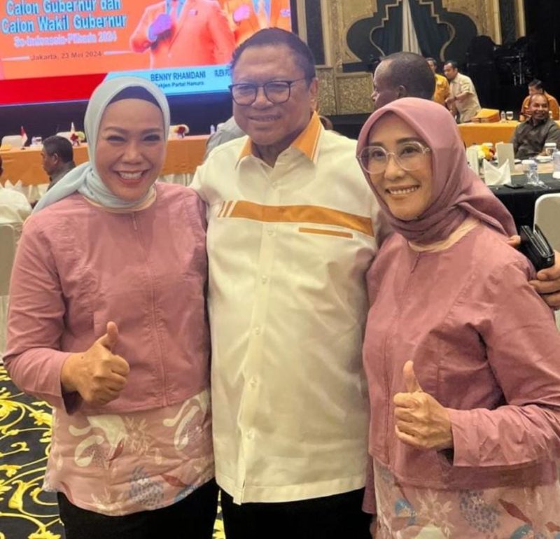 Bacagub Sumsel Ir Holda MSi dan Bacawagub Sumsel Meli Mustika SE MM resmi mendapat rekomendasi surat penugasan dari DPP Hanura.