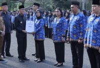 Penjabat Walikota Palembang Ratu Dewa resmi melantik 1484 pegawai pemerintah dengan perjanjian kerja [PPPK] angkatan tahun 2023 pada Senin 27 Mei 2024.