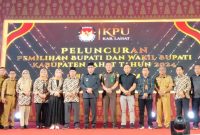 Komisi Pemilihan Umum [KPU] Kabupaten Lahat melakukan Peluncuran Pemilihan Bupati dan Wakil Bupati Lahat 2024. Penyelenggaraan Tahapan Pilkada tersebut dilangsungkan di Gedung Kesenian Lahat, dihadiri Penjabat Bupati Lahat Muhammad Farid melalui Asisten III Marjono, Unsur Forkopimda, Ketua KPU Lahat Sarjani dan tamu undangan lainnya, Selasa 28 Mei 2024.