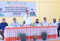 Penjabat [Pj] Walikota Prabumulih H Elman ST MM melaunching Penyaluran Cadangan Pangan Pemerintah [CPP] Tahap II Mei 2024, di Kelurahan Sidogede Kecamatan Prabumulih Utara. Rabu 29 Mei 2024.