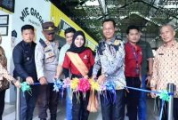 Penjabat Walikota H Elman ST MM membuka Grand Opening syukuran Mie Gacoan, berlangsung di Jalan Jenderal Sudirman Prabumulih.