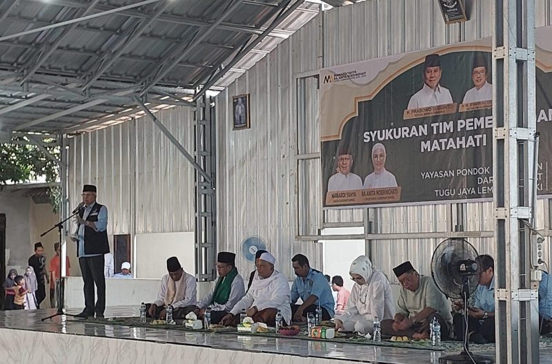 Ratusan Pimpinan Pondok Pesantren [Ponpes] Ogan Komering Ilir [OKI] dan Ogan Komering Ulu Timur [OKUT] menyatakan dukungannya bagi pasangan calon gubernur dan wakil gubernur [Paslongub] MataHati [Mawardi Yahya - Anita Noeringhati].