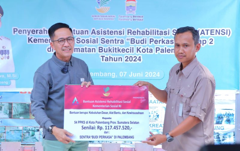 Penyandang disabilitas di Palembang menuai atensi khusus Pj Walikota Ratu Dewa, bahkan sejumlah bantuan sembako hingga alat bantu digelontorkan pada Jumat 7 Juni 2024.