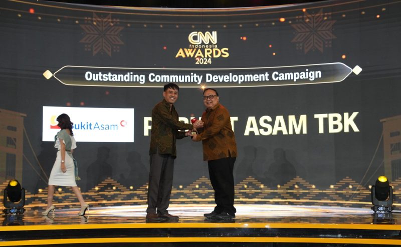 PT Bukit Asam Tbk [PTBA] sukses menyabet penghargaan Outstanding Community Development Campaign dalam ajang CNN Indonesia Awards 2024 yang digelar di Palembang, Rabu 10 Juli 2024.