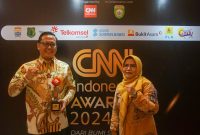 Pemerintah Kabupaten [Pemkab] Lahat telah mendapatkan penghargaan akan keberhasilan dan kesuksesanya dalam melestarikan Varietas asli durian lokal pada CNN Award, Rabu 10 Juli 2024.