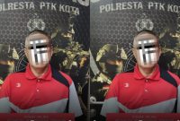 Predator cabul sejumlah anak 'S' [60] ditangkap Satreskrim Polresta Pontianak di kediamannya Jalan H Rais A Rahman Gang Margodadirejo II pada Selasa 25 Juni 2024, sekira pukul 14.00 WIB.