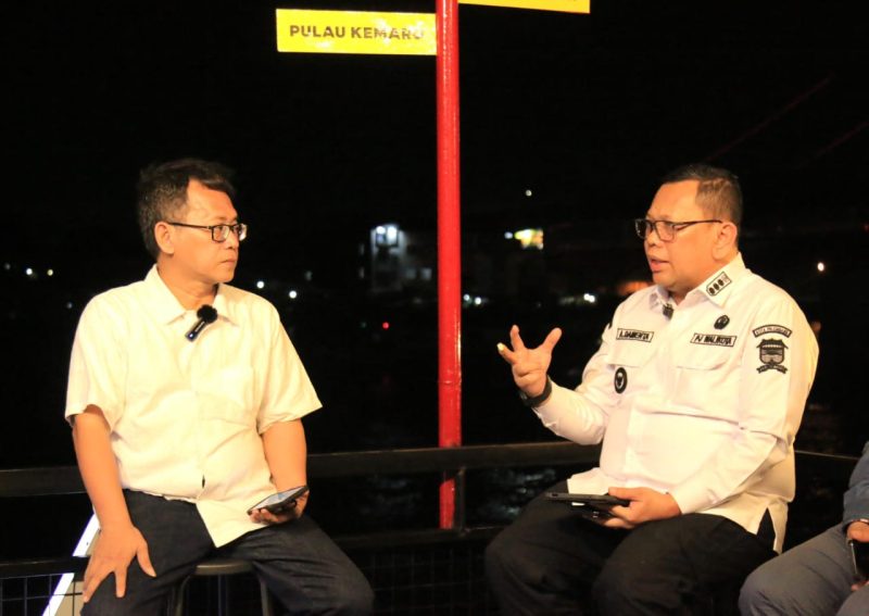 Podcast Pj Wali Kota Palembang bersama channel youtube Ezy TV yang berlangsung pada Jumat 13 September 2024, malam.