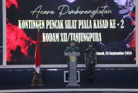 Kasdam XII/Tanjungpura Brigjen TNI Jannie Aldrin Siahaan SE MBA resmi melepas Kontingen Pencak Silat Kodam XII/Tpr untuk mengikuti Kejuaraan Terbuka (Kejurka) Pencak Silat Piala Kasad ke-2 Tingkat Nasional Tahun 2024. Bertempat di Aula Sudirman, Makodam XII/Tpr, Selasa 24 September 2024.