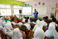 PERTAMINA Hulu Rokan [PHR] Zona 4 terus berkomitmen menjaga praktik bisnis dengan menerapkan prinsip Environmental, Social, and Governance [ESG] serta mengutamakan aspek safety