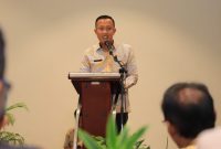 Kadisdik Palembang Adrianus Amri SSTP MSi dalam gelaran Bimtek [Bimbingan Teknis] Peningkatan Kualitas Pelayanan Publik Bidang Pendidikan Melalui Forum Komunikasi Masyarakat Berdasarkan Peraturan Menteri Pendayagunaan Aparatur Negara dan Reformasi Birokrasi 16/2017 di Gedung Kebon Gede, Kamis 14 November 2024.