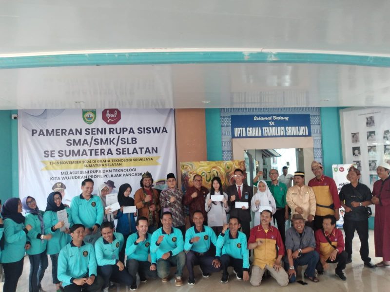 Pameran Seni Rupa Pelajar SMA/SMK/SLB se-Sumatera Selatan, berlangsung dari 11 hingga 15 November 2024 di UPTD Graha Teknologi Sriwijaya resmi ditutup pada Jumat 15 November 2024.