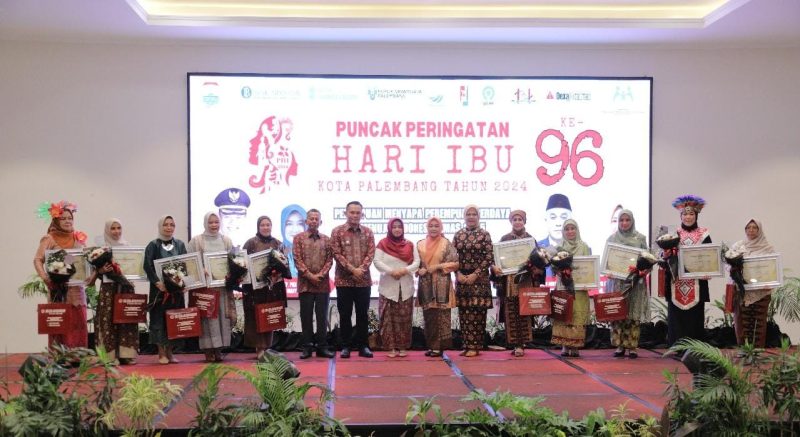 Puncak peringatan Hari Ibu ke-96 di Kota Palembang digelar Kebun Gede Venue, Selasa 17 Desember 2024, berlangsung penuh makna.