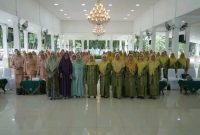 Semarak Hari Ibu ke-96 tahun dan HUT ke-25 Dharma Wanita Persatuan, DWP Asahan menggelar lomba baca puisi dan pidato di Pendopo Rumah Dinas Bupati Asahan, Senin 23 Desember 2024.