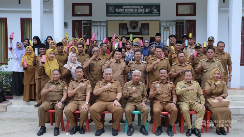 Hari kedua, Bupati Asahan H Surya BSc bersama dengan Wakil Bupati, Sekretaris Daerah, dan OPD melakukan temu pamit dengan Aparatur Kecamatan Air Joman, Silau Laut, Rawang Panca Arga, Meranti, Senin 10 Februari 2025.