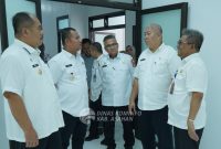 Bupati Asahan Taufik Zainal Abidin Siregar SSos MSi mslakukan inspeksi mendadak [Sidak] ke setiap instansi, khususnya pelayanan terhadap masyarakat, salah satunya Rumah Sakit Umum Daerah H Abdul Manan Simatupang [RSUD HAMS] Kisaran pada Rabu 5 Maret 2025.