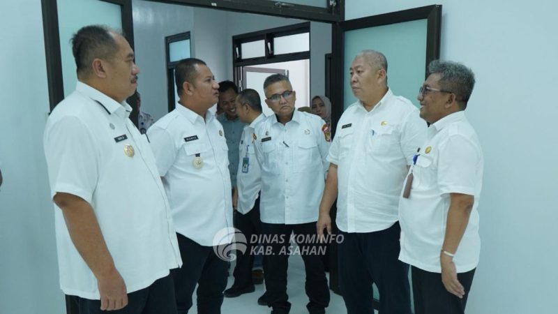 Bupati Asahan Taufik Zainal Abidin Siregar SSos MSi mslakukan inspeksi mendadak [Sidak] ke setiap instansi, khususnya pelayanan terhadap masyarakat, salah satunya Rumah Sakit Umum Daerah H Abdul Manan Simatupang [RSUD HAMS] Kisaran pada Rabu 5 Maret 2025.