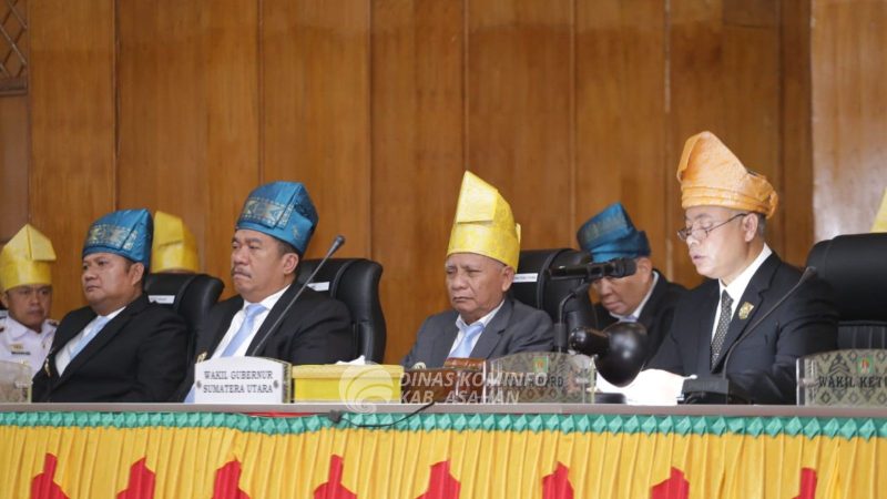 DPRD Kabupaten Asahan menggelar rapat Paripurna Hari Jadi Kabupaten Asahan ke 75 Tahun 2025 di Aula Rambate Rata Raya Sekretariat DPRD Kabupaten Asahan, Sabtu 15 Maret 2025.