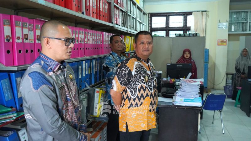 Wakil Bupati Asahan Rianto SH MAP melaksanakan Inspeksi Mendadak [Sidak] di sejumlah Sekolah dan Organisasi Perangkat Daerah [OPD].