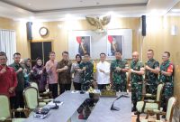 Audiensi dan kunjungan Asisten Teritorial [Aster] Panglima TNI Mayjen TNI Mohamad Naudi Nurdika SIP MSi MTr [Han] terhadap Walikota Palembang, Ratu Dewa.