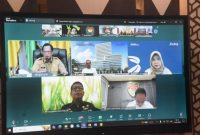 Gubernur Sumatera Selatan H Herman Deru mengikuti Rapat Koordinasi [Rakor] Penanganan Inflasi di Daerah tahun 2025 dan Pembahasan Antisipasi Cuaca Ekstrim periode Idul Fitri 1446 Hijriah.