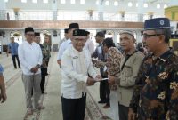 Badan Amil Zakat Nasional [BAZNAS] Kabupaten Asahan menyalurkan dana Zakat Infak Sedekah [ZIS] untuk 100 orang penerima manfaat untuk masyarakat fakir miskin di dua Kecamatan.