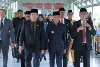 Wali Kota Ratu Dewa menghadiri Rapat Paripurna ke-8 Masa Persidangan II tentang Pemandangan Umum Fraksi- fraksi terhadap Laporan Keterangan Pertanggngjawaban [LKPJ] Wali Kota tahun 2024.
