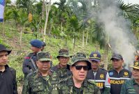 Pemusnahan ladang ganja di dua lokasi Aceh Besar pada Kamis 24 April 2025 ini dipimpin langsung oleh Deputi Pemberantasan BNN RI, Irjen Pol I Wayan Sugiri SH SIK MSi.
