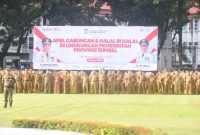 Wakil Gubernur Sumatera Selatan [Wagub Sumsel] H Cik Ujang memimpin apel gabungan dan halal bihalal bersama ratusan ASN dan Non ASN dilingkungan Pemerintah Provinsi [Pemprov] Sumsel di hari pertama masuk kerja pasca libur dan cuti bersama hari raya Idul Fitri 1446 Hijriah, bertempat di Halaman Kantor Gubernur Sumsel Jalan A Rivai Palembang, Selasa 8 April 2025.