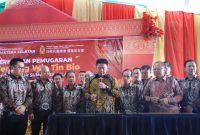 Gubernur Herman Deru Herman Deru saat memberikan sambutan pada Peresmian Pemugaran Klenteng Wie Tien Bio di Jalan Pangeran Ratu Jakabaring Palembang yang ditandai penandatanganan prasasti, Minggu 13 April 2025.