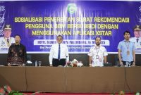 Sekretaris Daerah [Sekda] Sumsel Drs H Edward Candra MH saat membuka Sosialisasi Penerbitan Surat Rekomendasi Pengguna BBM Bersubsidi melalui Aplikasi XSTAR, yang digelar Biro Perekonomian Setda Provinsi Sumsel bekerja sama dengan BPH Migas dan Pertamina Patra Niaga Regional Sumbagsel di Hotel Swarna Dwipa Palembang, Jumat 16 Mei 2025.