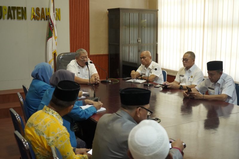 Rektor IAIDU, Dr Hj Nilasari Siagian saat bertemu dengan Sekretaris Daerah Kabupaten Asahan, Zainal Arifin Sinaga pada Rabu 14 Mei 2025.
