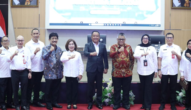 Pertemuan Komisi II DPR-RI berlangsung di Auditorium Graha Bina Praja, Rabu 17 September 2025, dan dihadiri Gubernur H Herman Deru, Wakil Gubernur H. Cik Ujang, Forkopimda, kepala OPD, serta perwakilan kabupaten/kota.