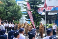 Sekda Aprizal Hasyim saat saat memimpin apel besar di Kantor Dishub Palembang, Senin 22 September 2025.