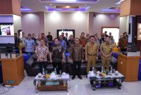 Asisten III Setda Kota Palembang, Akhmad Bastari, menghadiri kegiatan Asistensi Pengenalan Tarif PBB-P2, Assessment Ratio, dan Tarif untuk Lahan Produksi Pangan dan Ternak yang digelar di Aula Gedung Keuangan Negara, Palembang, Selasa 23 September 2025.