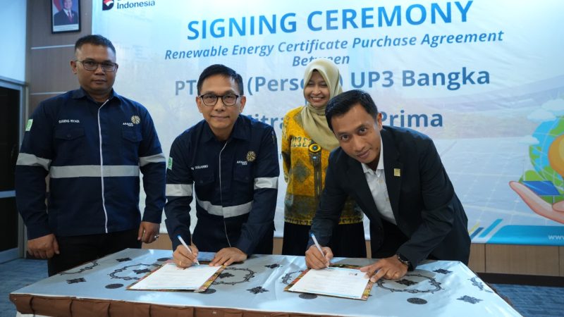 PLN bersama PT Mitra Stania Prima [MSP] melakukan signing ceremony terkait penggunaan listrik dalam produksi timah di Bangka Belitung [Babel].