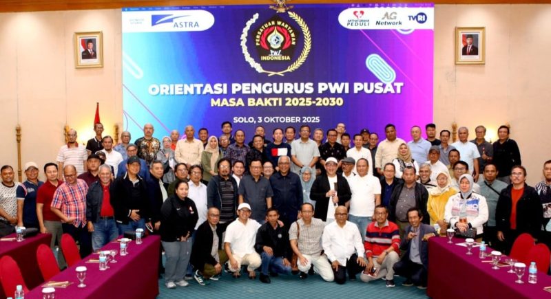 Menjelang pelantikan resmi, Pengurus Persatuan Wartawan Indonesia [PWI] Pusat masa bakti 2025–2030 menggelar orientasi kepengurusan di Solo, Jawa Tengah, Jumat 3 Oktober 2025, malam.