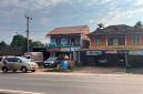 Penmbangunan ruko dua lantai di wilayah Kabupaten Banyuasin diduga tidak memiliki izin mendirikan bangunan atau IMB.
