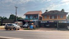 Penmbangunan ruko dua lantai di wilayah Kabupaten Banyuasin diduga tidak memiliki izin mendirikan bangunan atau IMB.