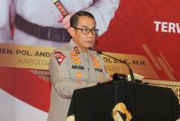 Kapolda Irjen Pol Andi Rian R Djajadi memberikan instruksi keras dan tegas soal pemberantasan aksi premanisme hingga pungli di Bumi Sriwijaya saat saat membuka gelaran Opsnal TW III/2025 dan Anev Kamtibmas TW III/2025, Kamis 16 Oktober 2025.