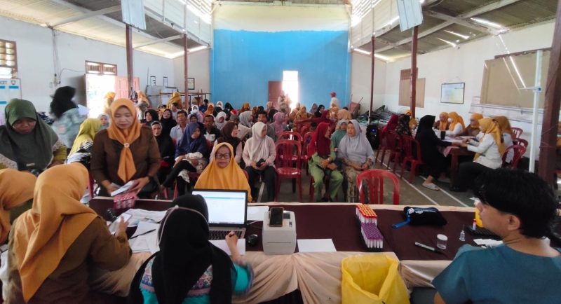 Pusat Kesehatan Masyarakat [Puskesmas] Palem Raya, Kecamatan Indralaya Utara, Kabupaten Ogan Ilir, Sumatera Selatan [Sumsel] memberikan pelayanan cek kesehatan gratis [CKG] bagi masyarakat, dengan 