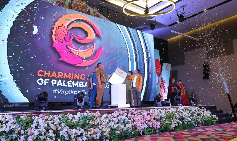 Sekretaris Daerah [Sekda] Kota Palembang Aprizal Hasyim resmi menandai, peluncuran 135 Calender of Charming Kota Palembang 2026, berlangsung di Zuri Hotel Palembang, Selasa 11 November 2025.