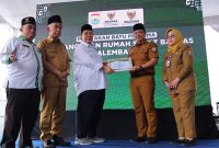 Pembangunan Rumah Sehat Baznas [RSB] Palembang resmi dimulai, ditandai dengan peletakan batu pertama di Jalan Pangeran Ayin, Perumahan Pangeran Permai 2, RT 04 Kelurahan Sako, Selasa 2 Desember 2025.